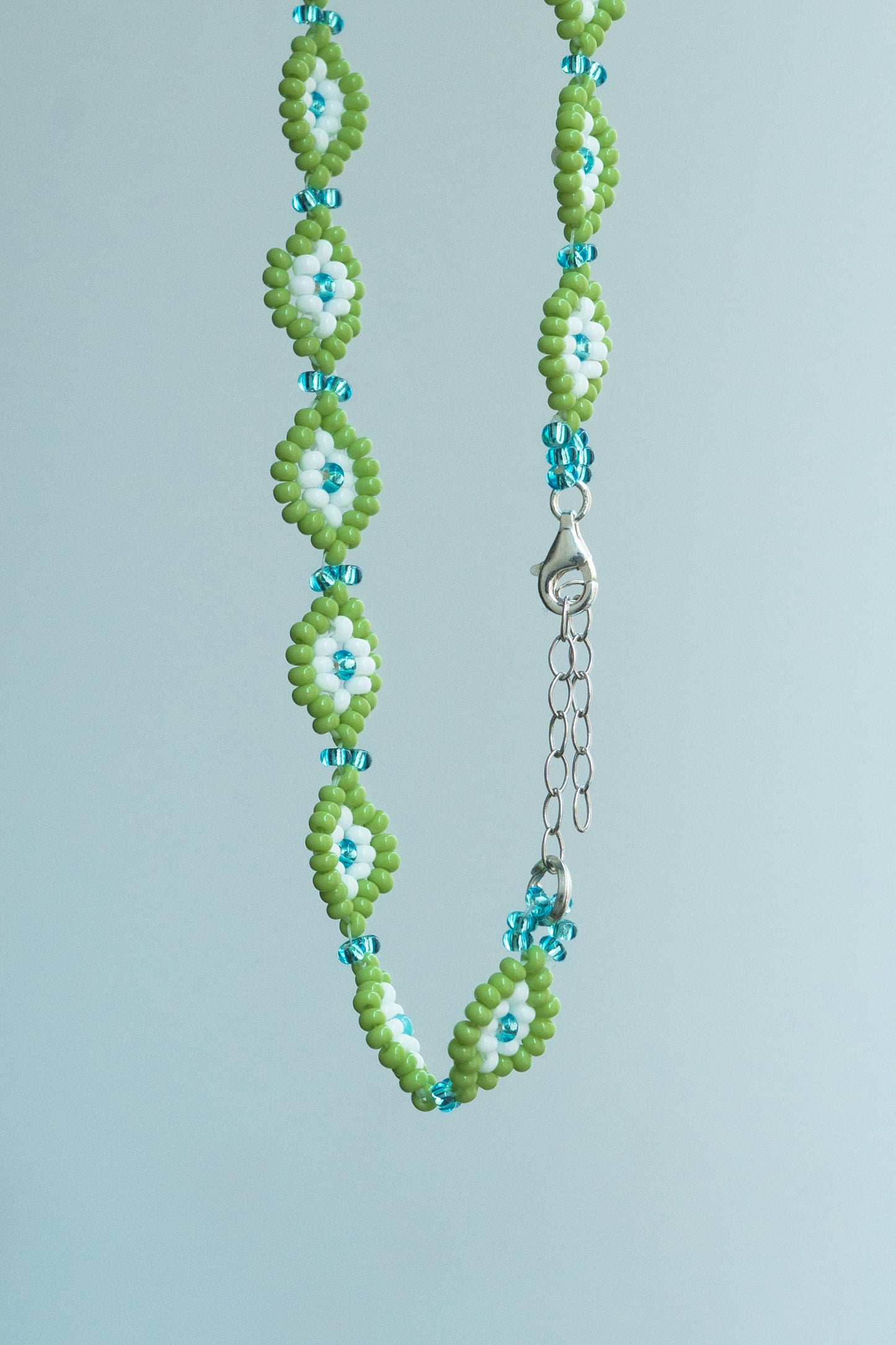 OLHOS 102 NECKLACE